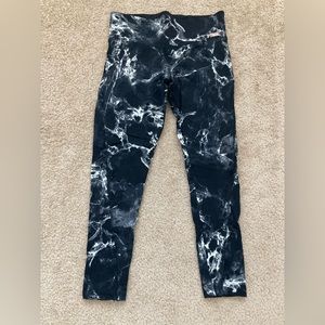 VS PINK Marble 7/8 Length Leggings size XS